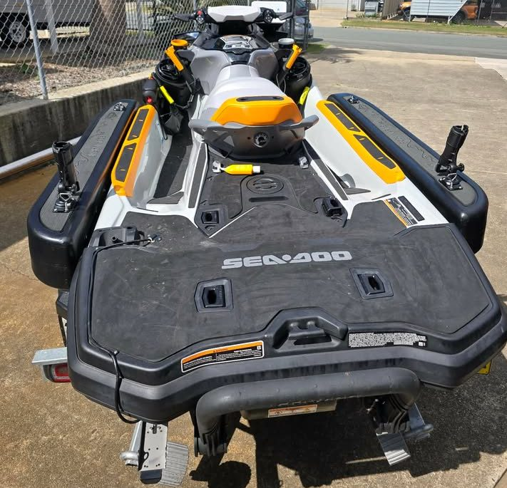 Sea-Doo FishPro rear setup with collars
