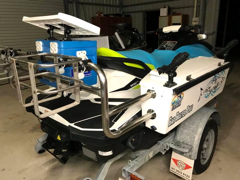Bar buster pods 2018 with fishing rack and esky